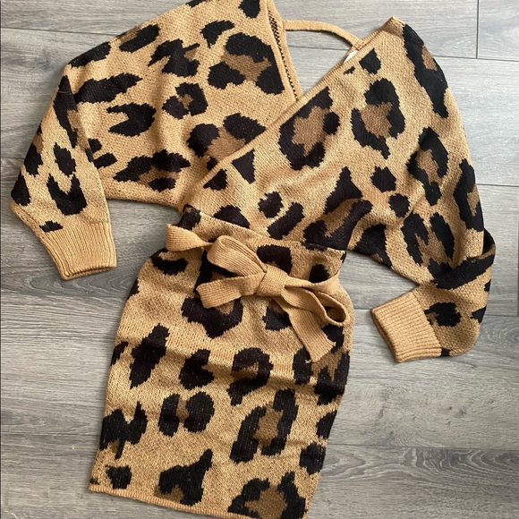 Dresses & Skirts - Sweater dress thick fabri mini dress